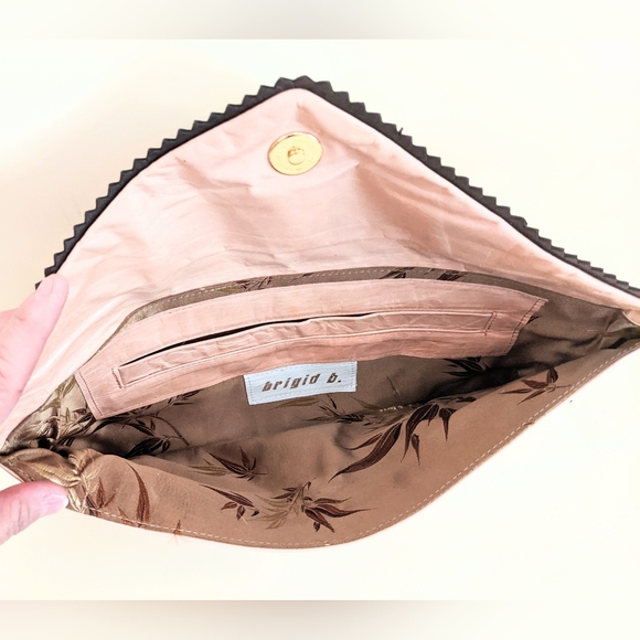 Brigid b. Pink & black leather baguette bag black clutch purse Italy Cute - Picture 3 of 5